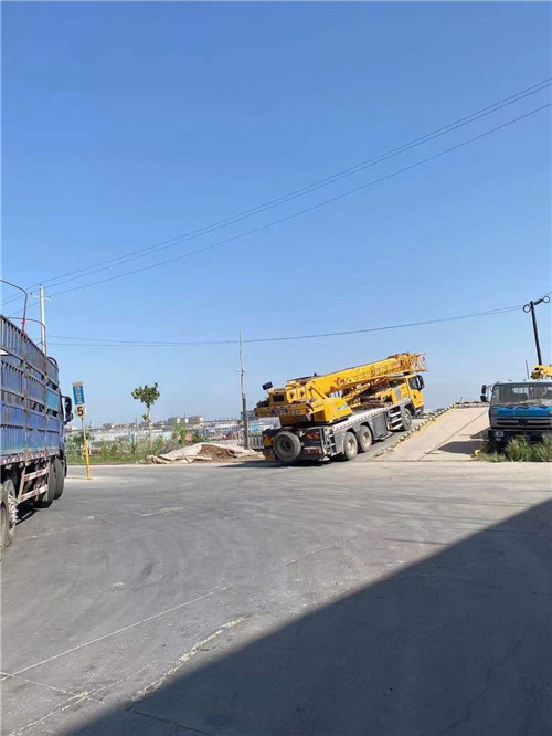 霍邱县25吨吊车的租赁价格大概是多少？